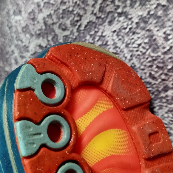 Buy Air Max Plus GS 'Swoosh Chain' - CQ4816 400 - Picture 10 of 10